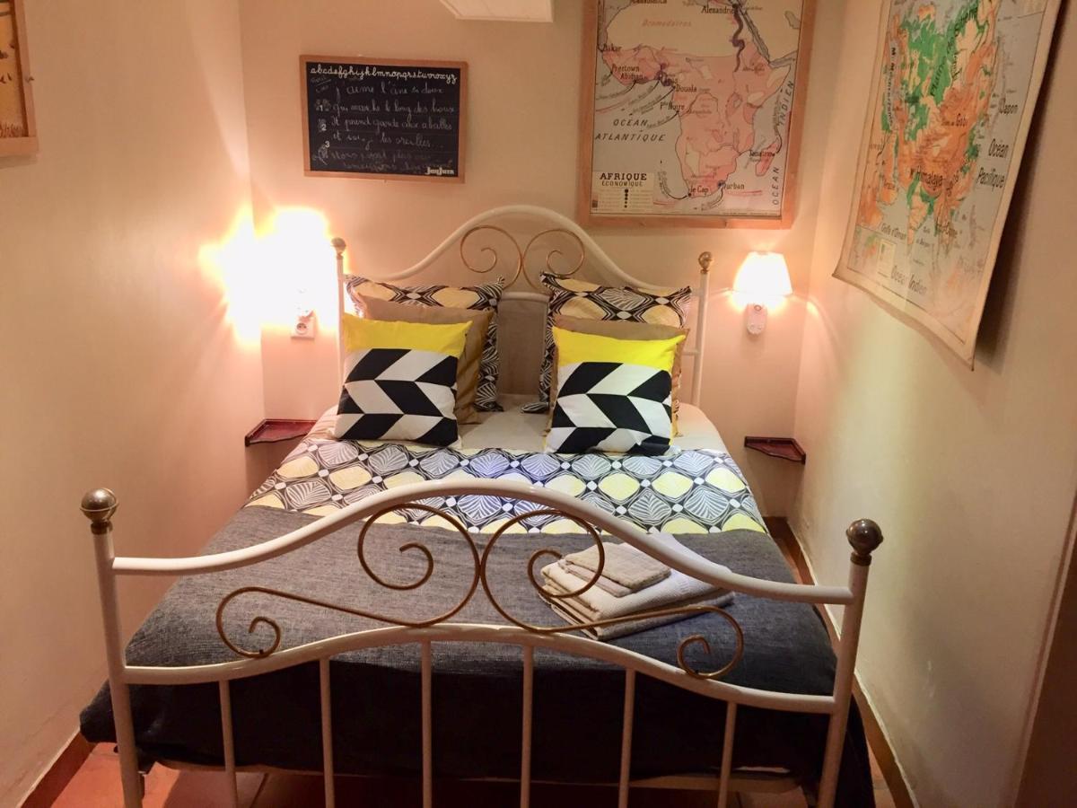 Les Maitres Sonneurs Bed and Breakfast Huriel Eksteriør billede