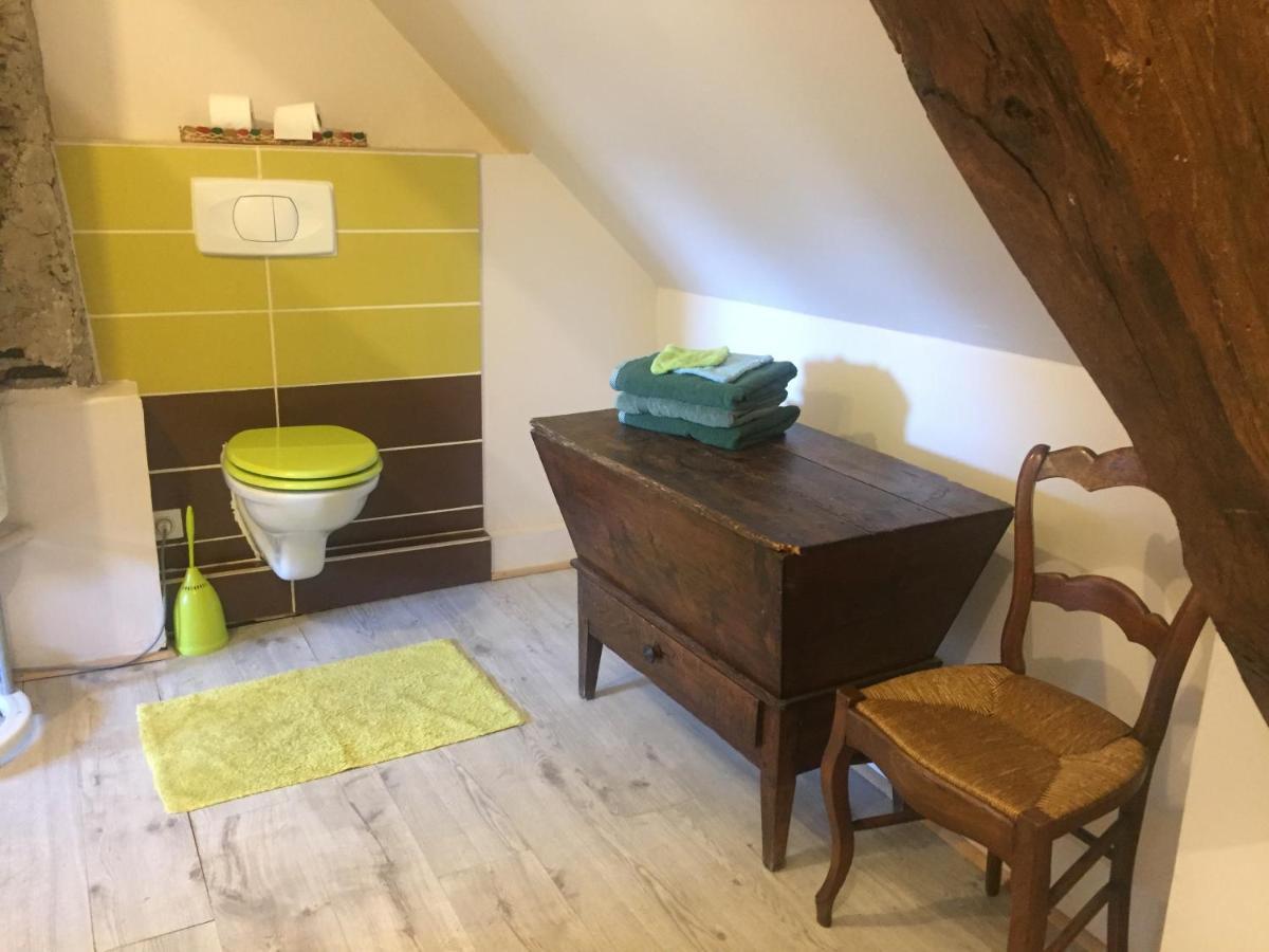 Les Maitres Sonneurs Bed and Breakfast Huriel Eksteriør billede